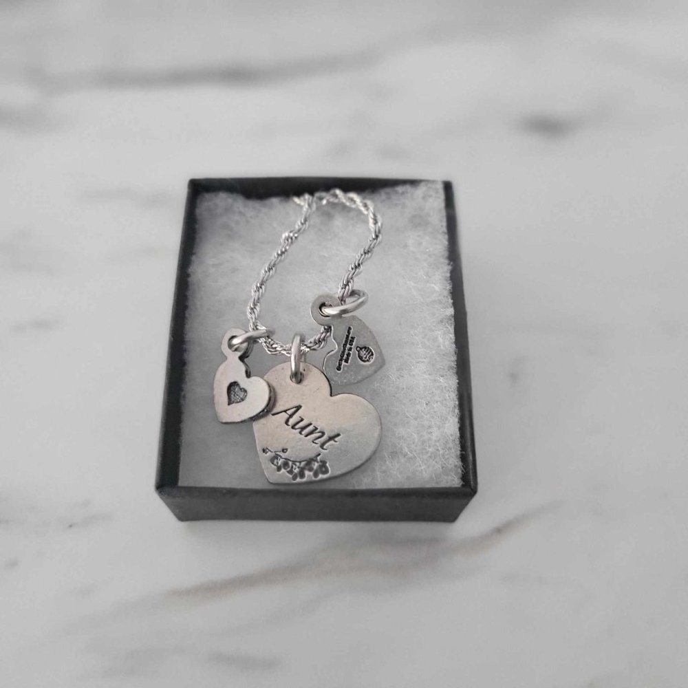 Aunt Heart Rope Necklace